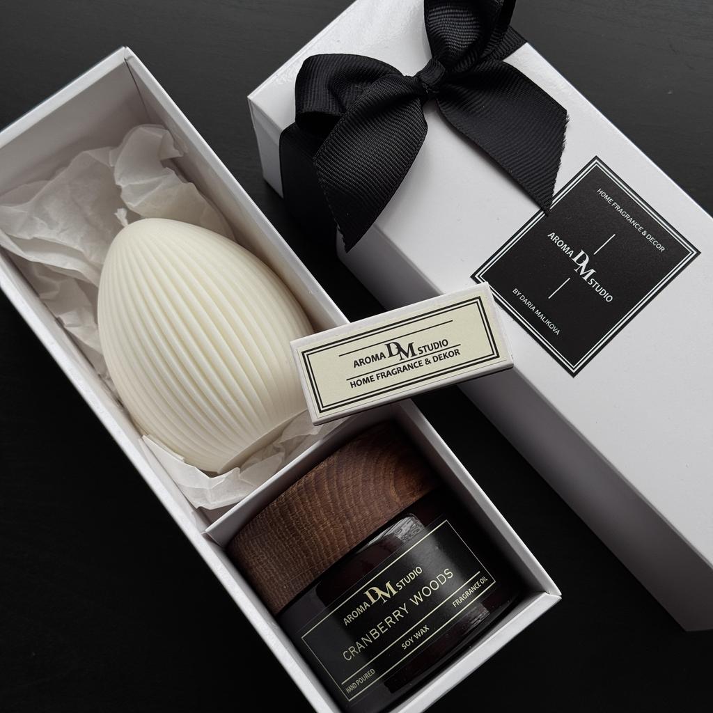 Подарочный бокс "аромасвеча  100мл + свеча яйцо"