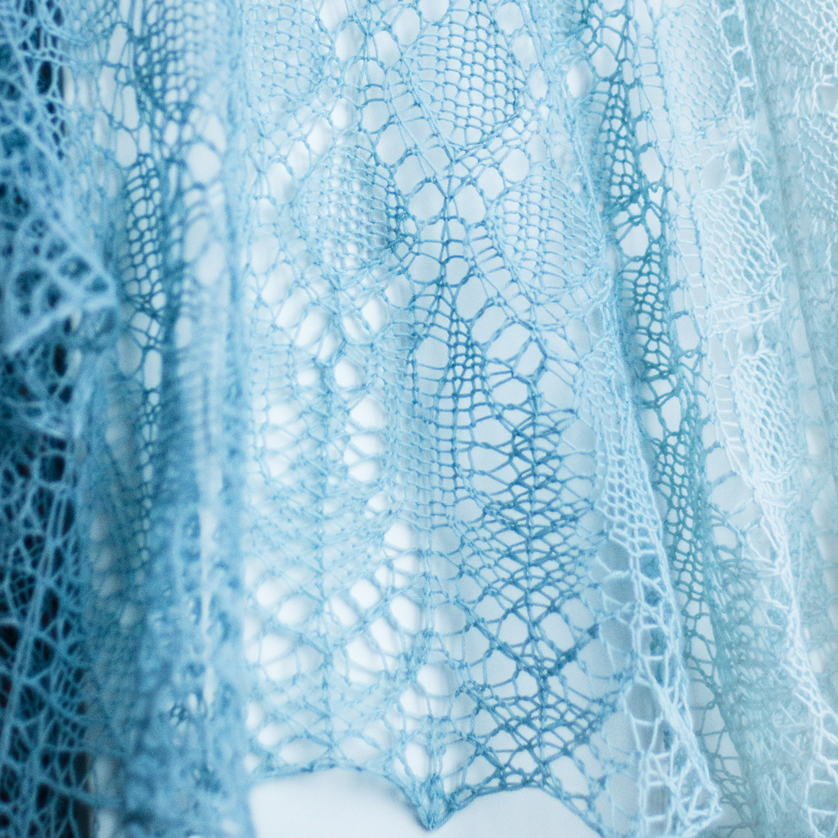 Описание по вязанию шали Белая ночь