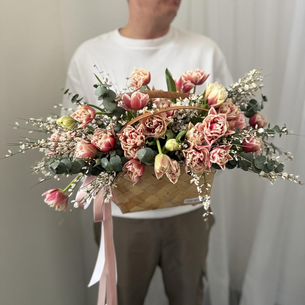 корзина 031 с тюльпанами