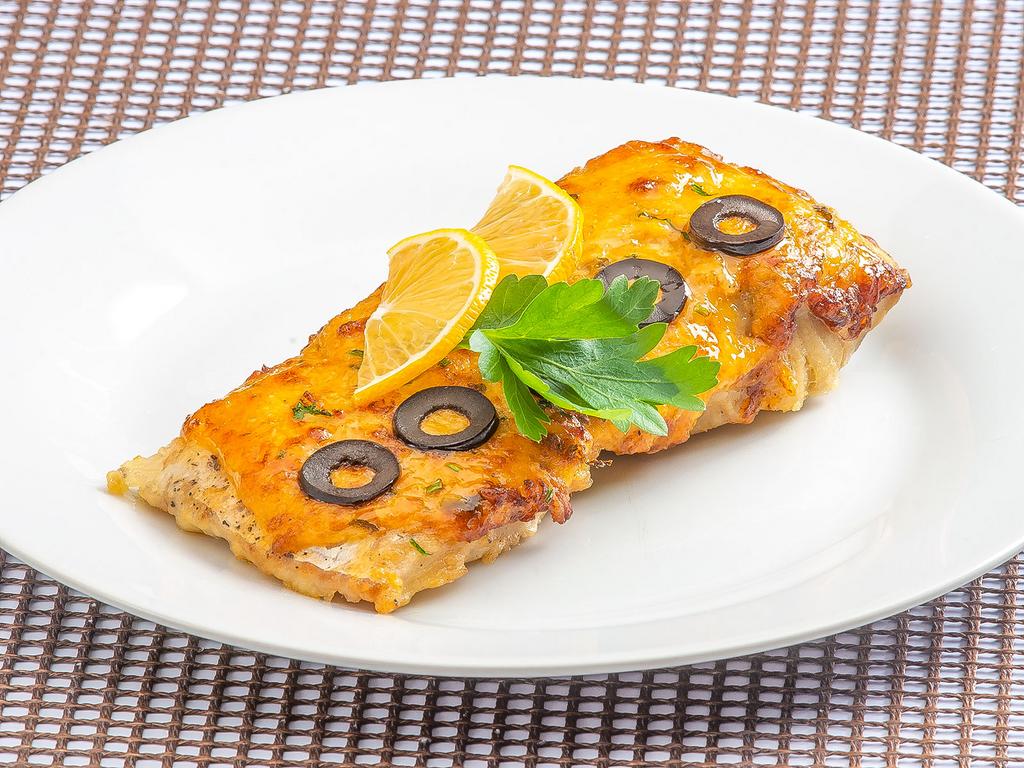 Горбуша запеченная с овощами