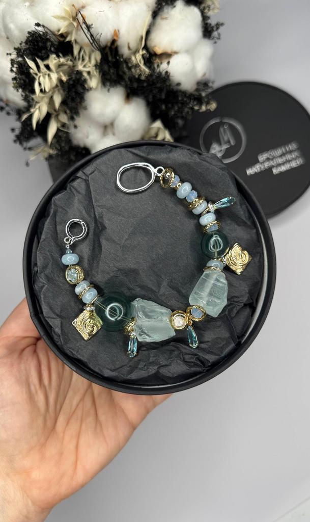 БРАСЛЕТ ИЗ КВАРЦА, ХАЛЦЕДОНА и ТОПАЗА "ЭЛИН"