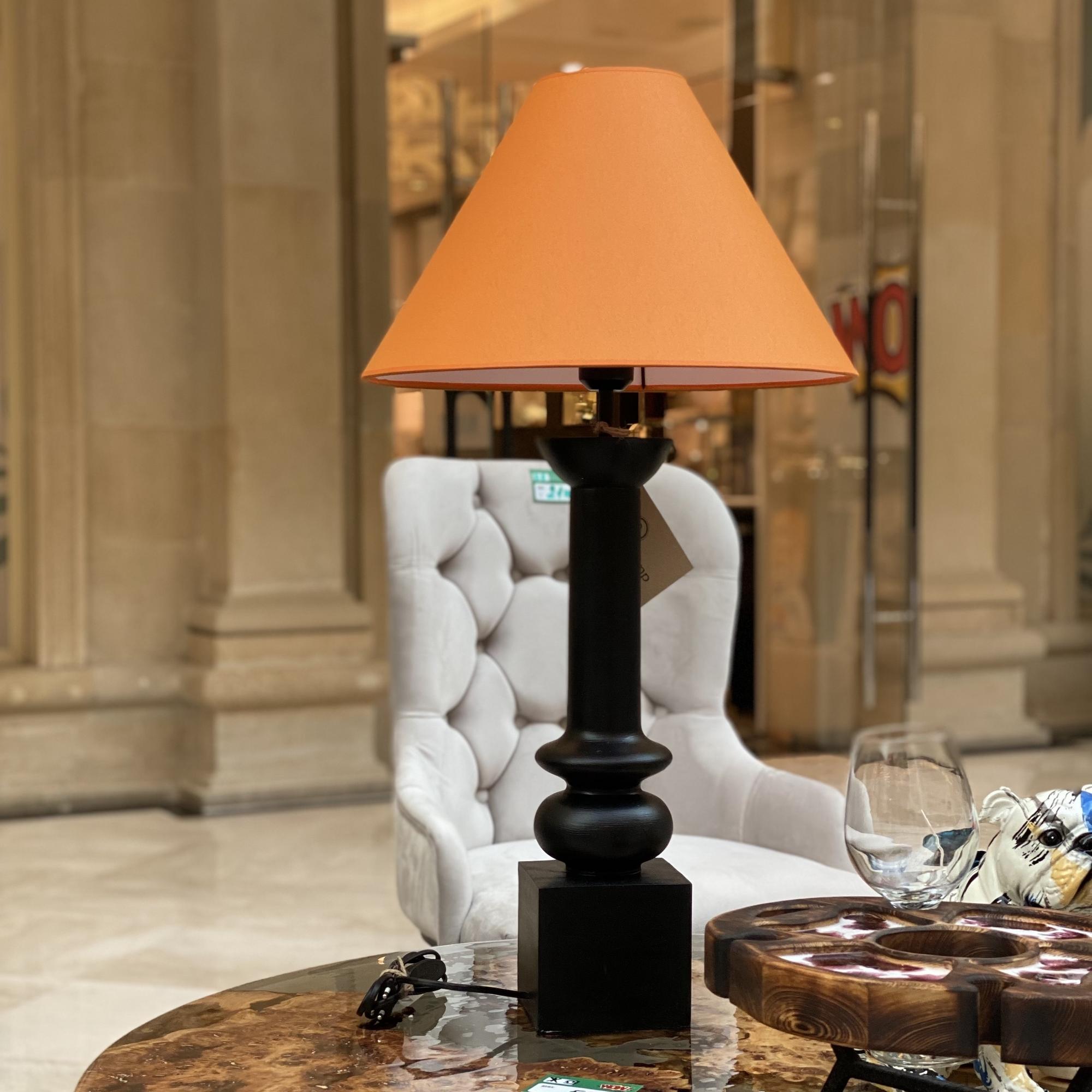 НАСТОЛЬНЫЙ СВЕТИЛЬНИК DL 008.1