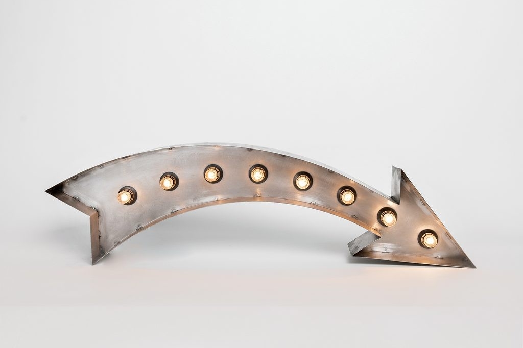 Стальная стрела лампами длиной 80 см