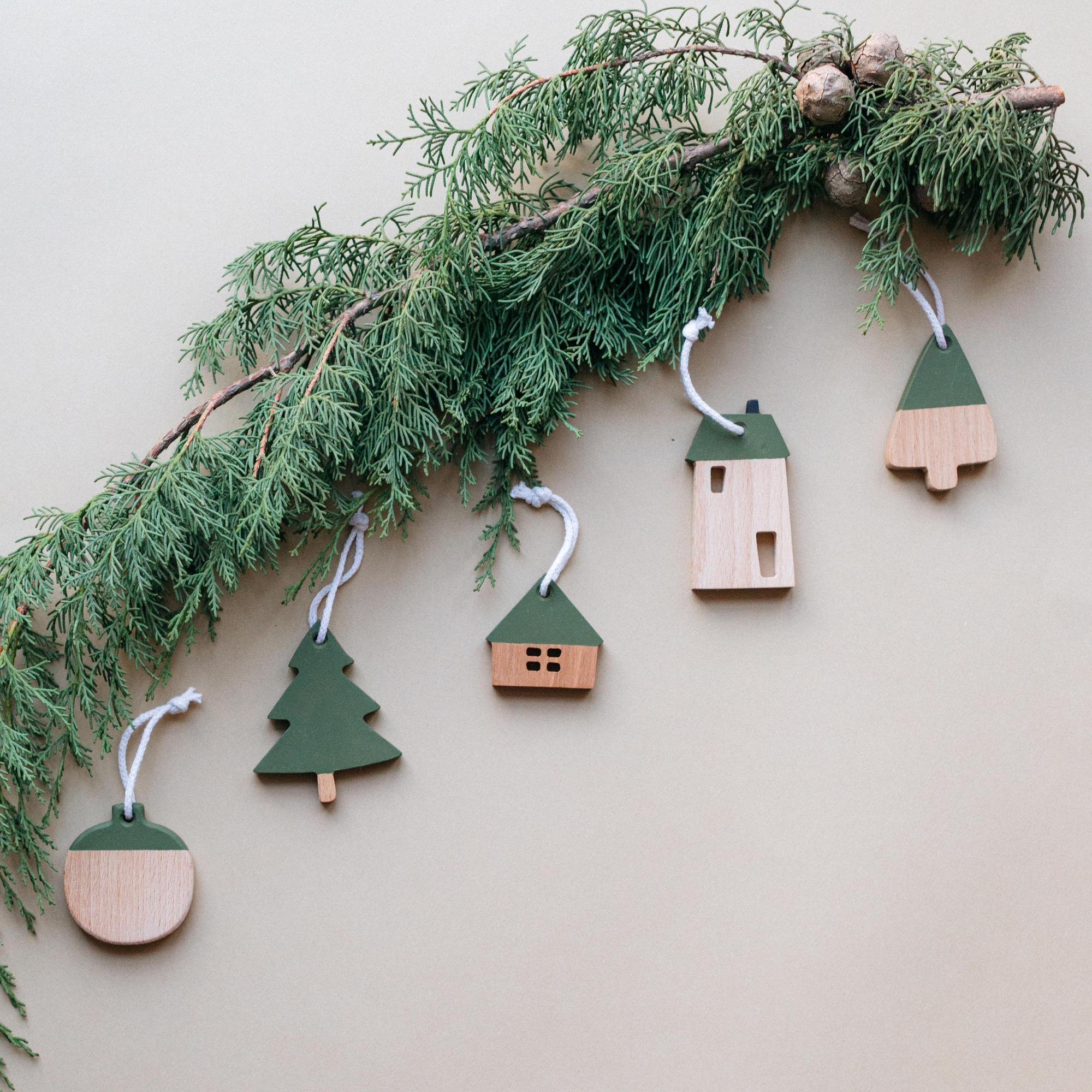 Набор деревянных елочных игрушек #3