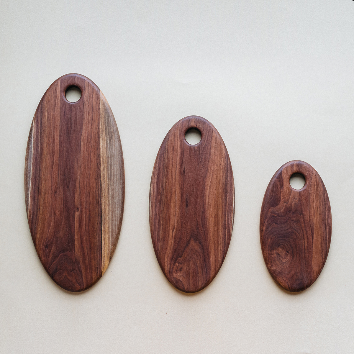 Деревянная доска-овал (темный орех)