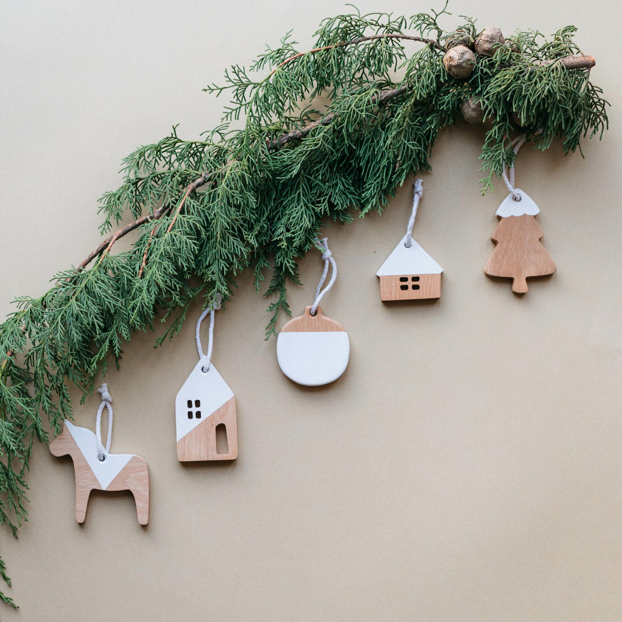 Набор деревянных елочных игрушек #11