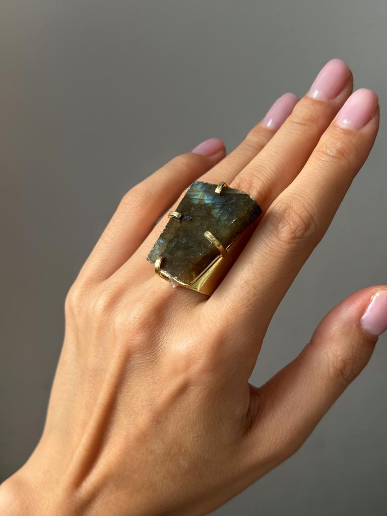 Кольцо кафф с лабрадоритом