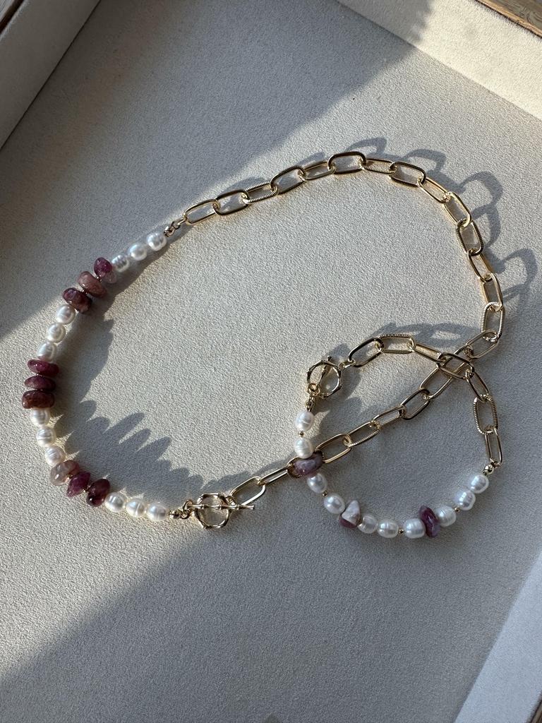 Комплект колье и браслет с розовым турмалином и жемчугом