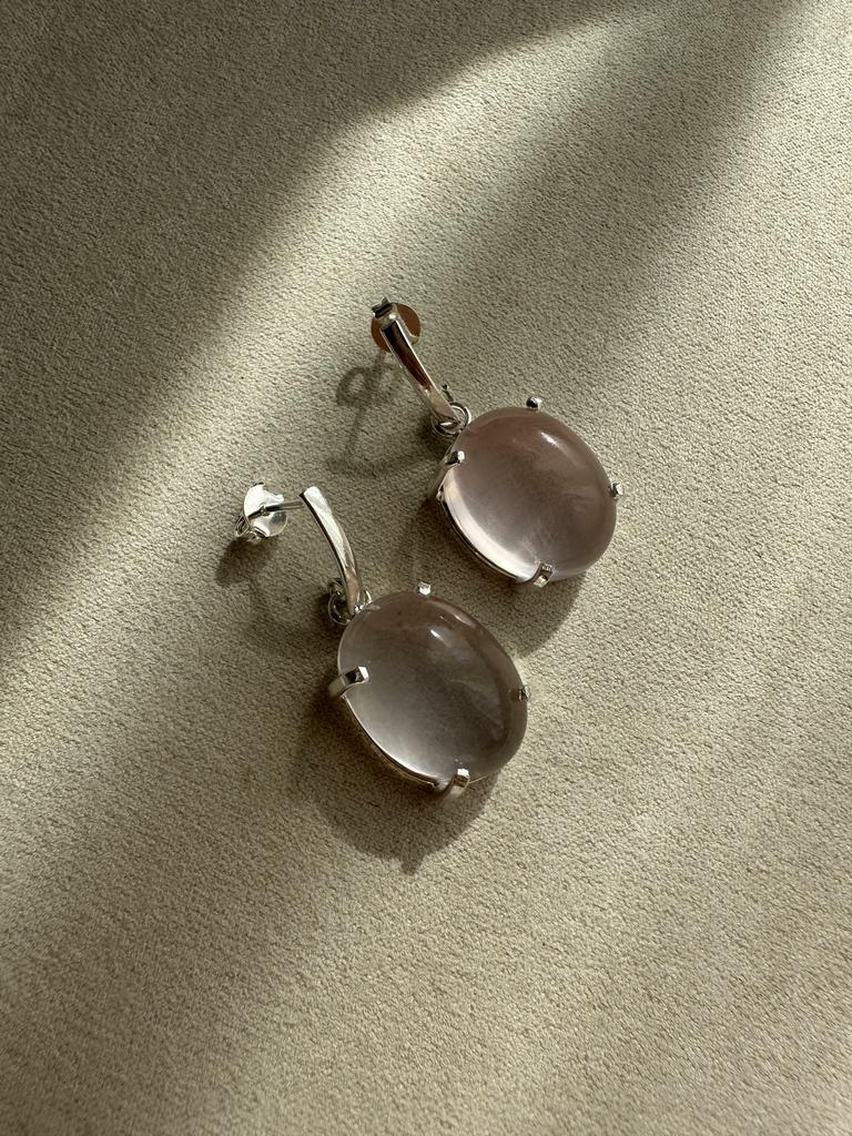 Серьги с розовым кварцем кабошон