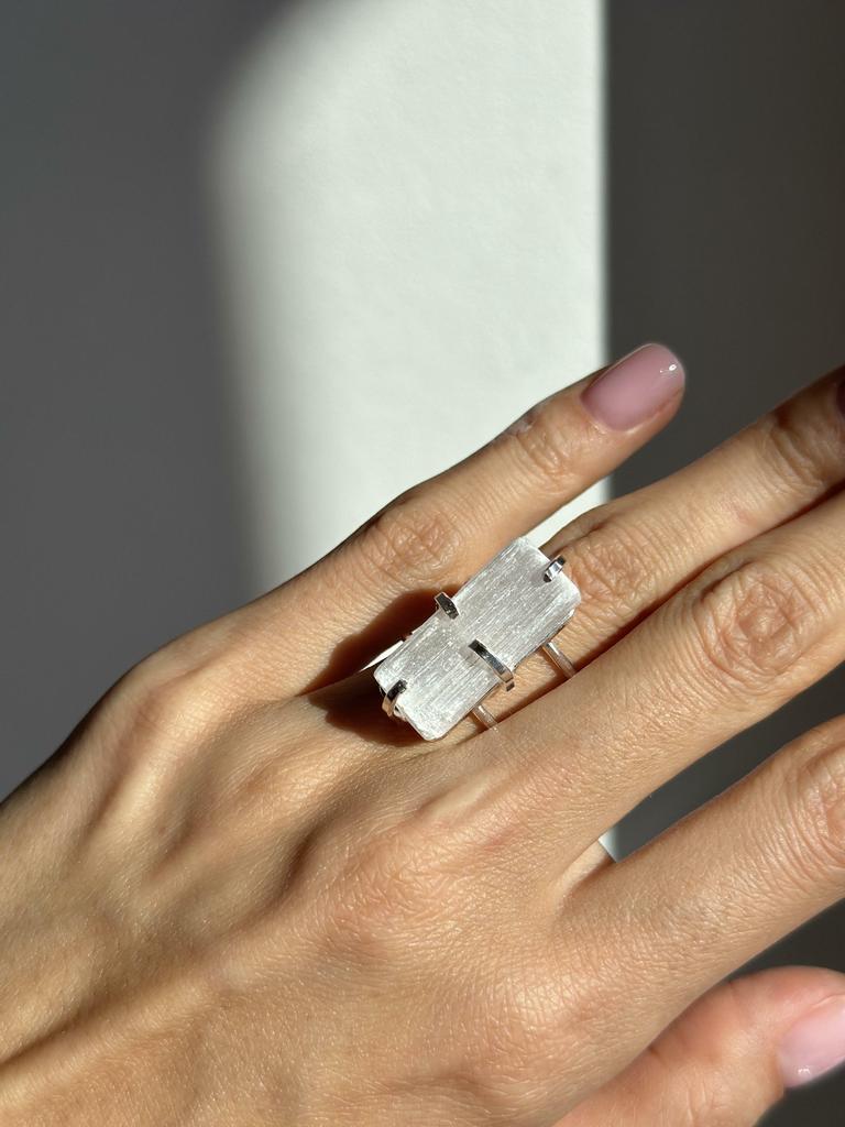 Кольцо с селенитом