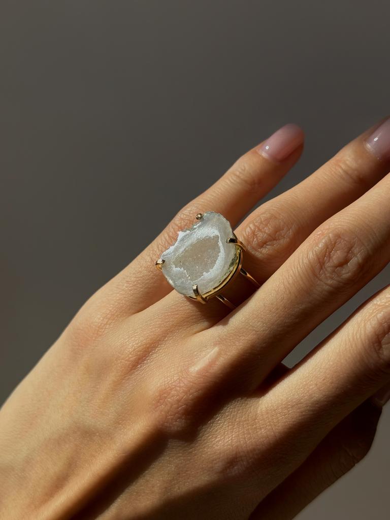 Кольцо с жеодой агата