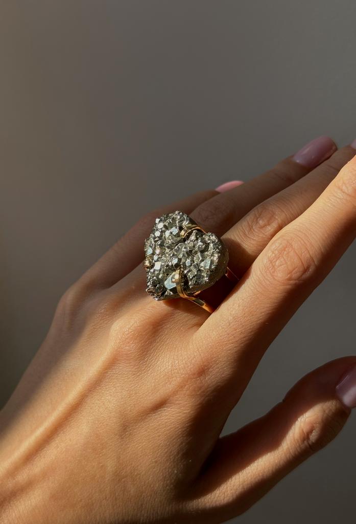 Кольцо с крупным пиритом в форме сердца 17 - 21 размер