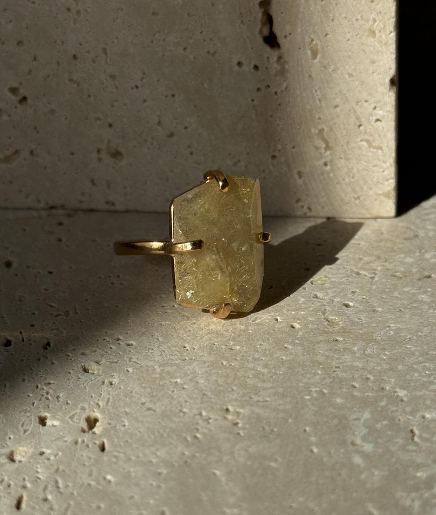 Кольцо с шлифованным рутиловым кварцем 15,5 - 17 размер