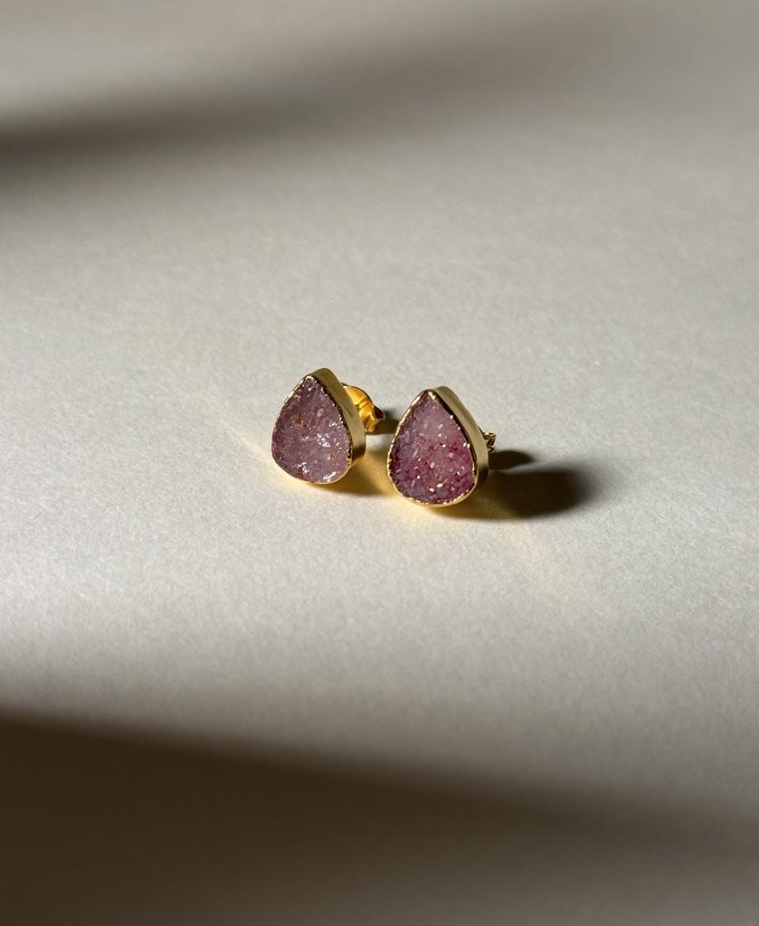 Серьги с агатом в форме капли в обрамлении золота 24к