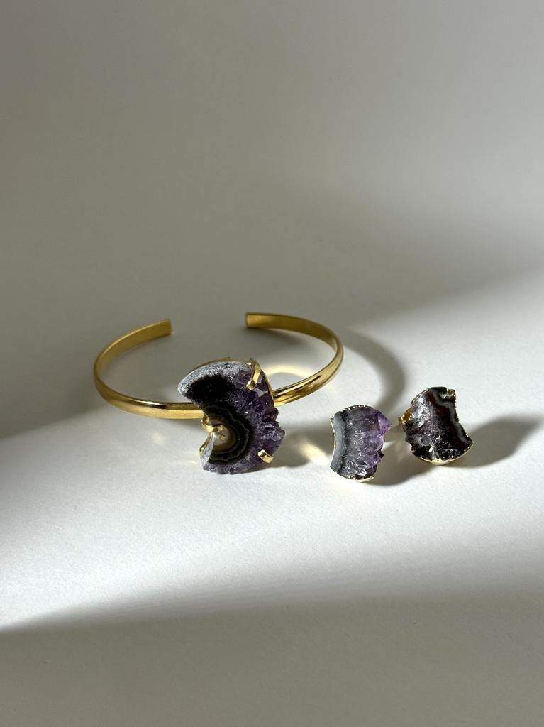 Браслет со сталактитом аметиста в форме луны