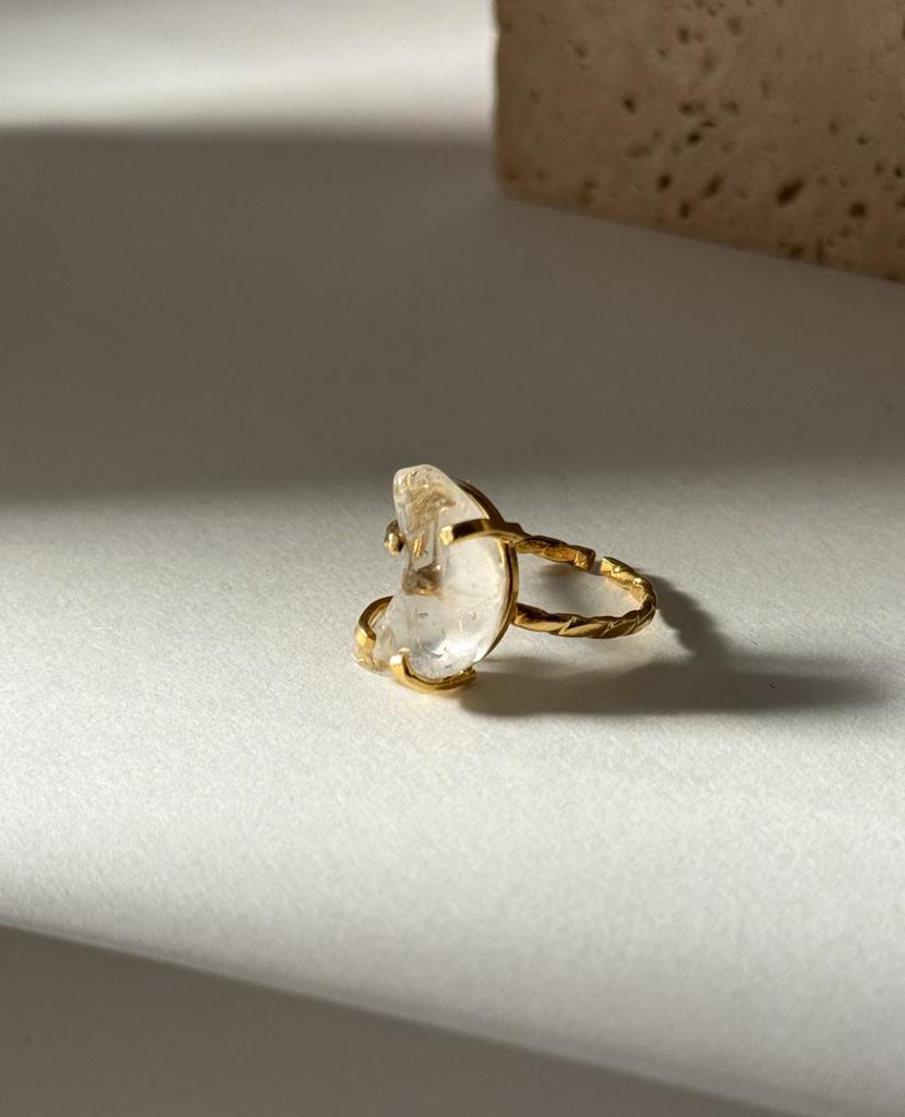 Кольцо с горным хрусталем в форме луны 15,5- 17,5 размер