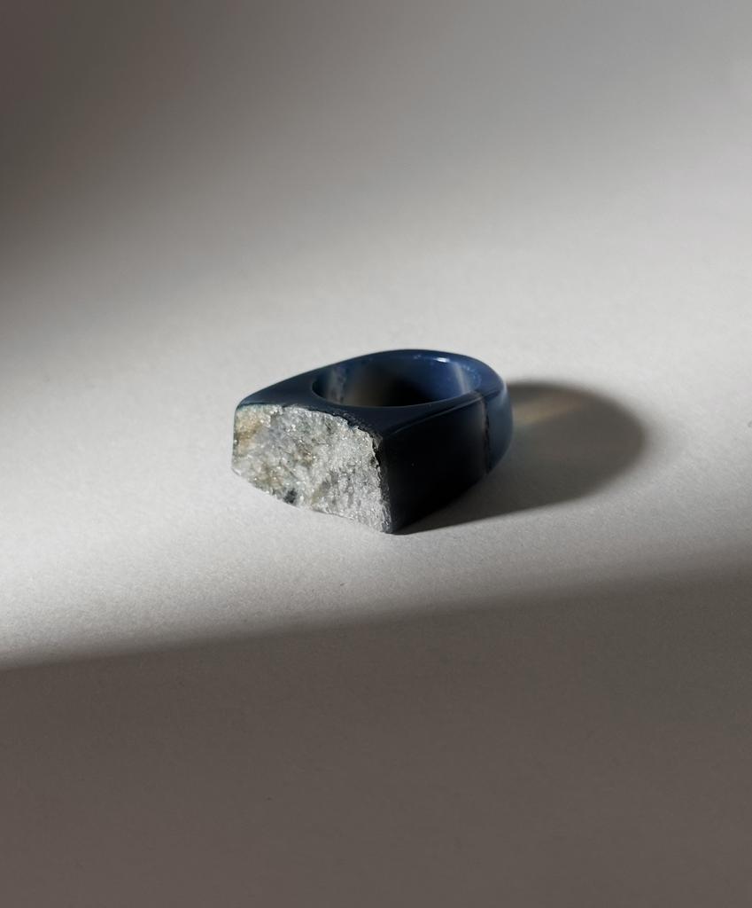 Кольцо из цельного  агата 18,5 - 19  размер