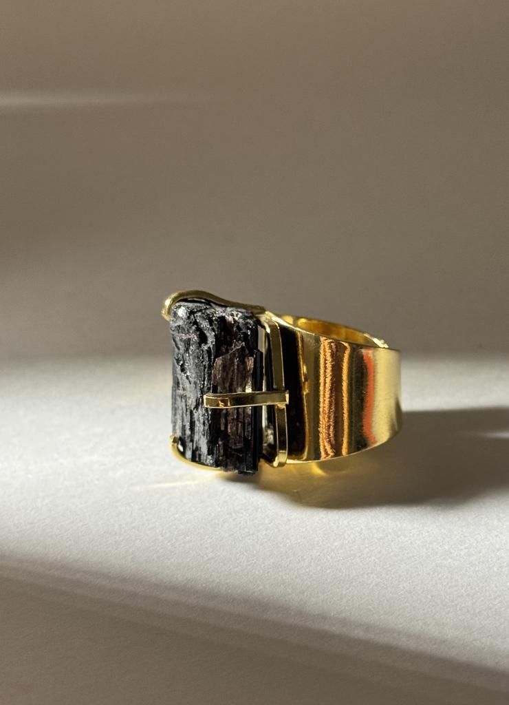 Кольцо кафф с черным турмалином