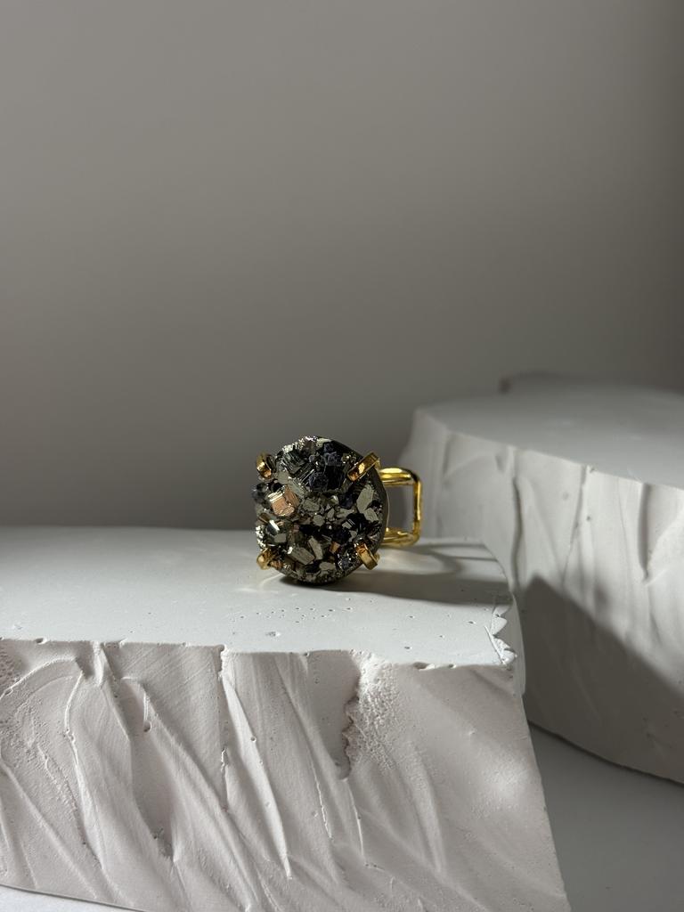 Кольцо с пиритом