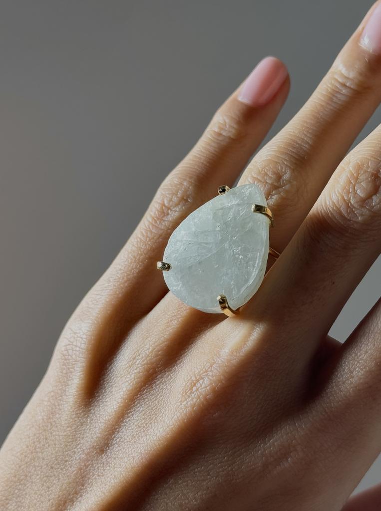 Кольцо с аквамарином  в форме капли