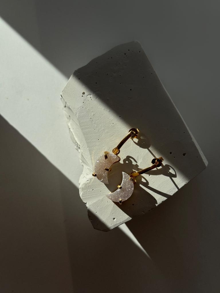 Серьги с друзой агата в форме луны