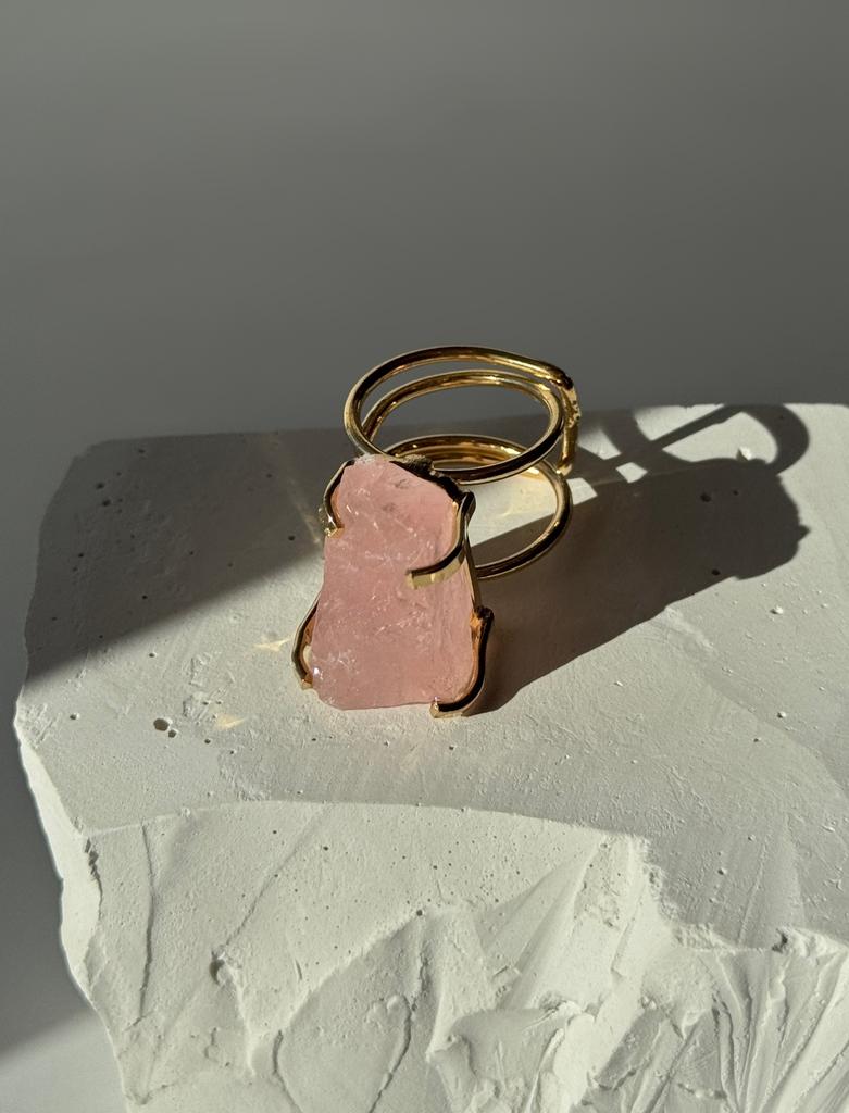 Кольцо с розовым кварцем