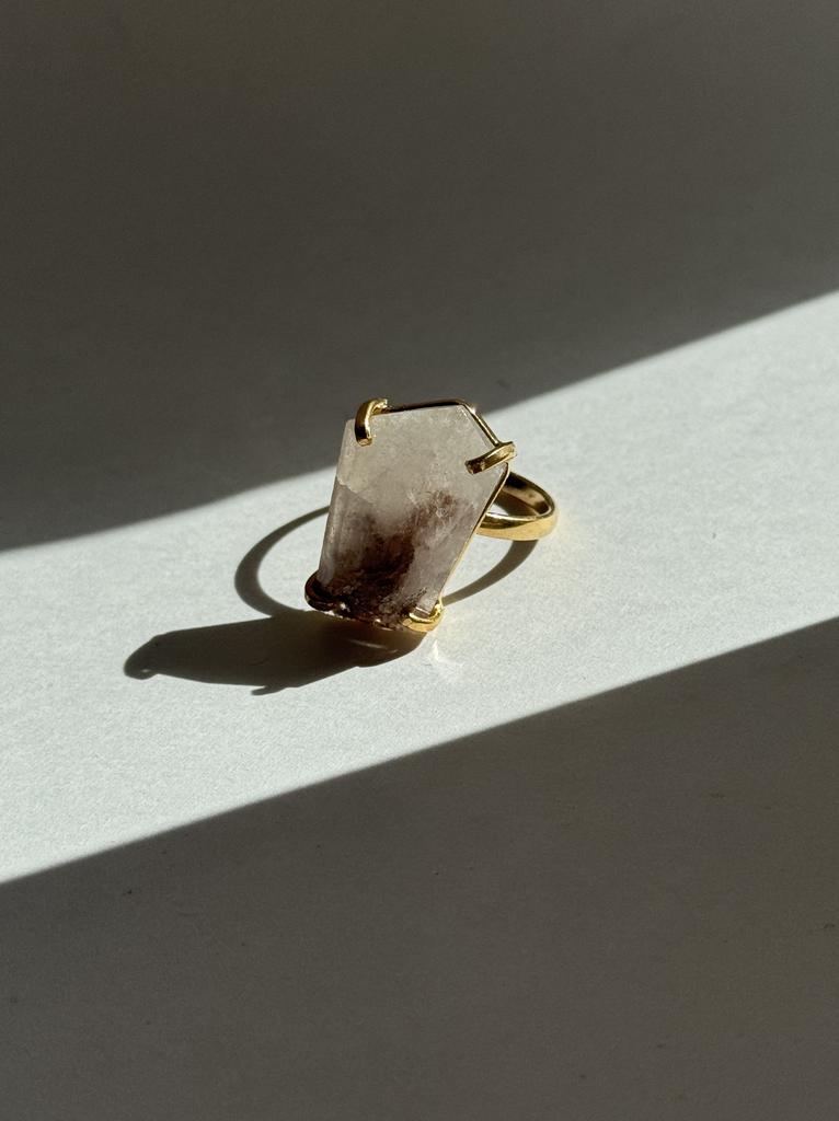 Кольцо с шлифованным фантомным кварцем 16,5 - 19 размер