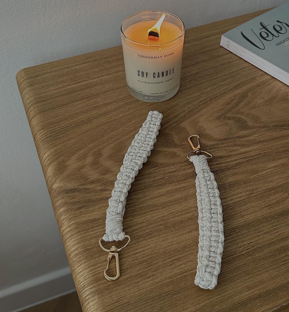 Брелок-петля макраме