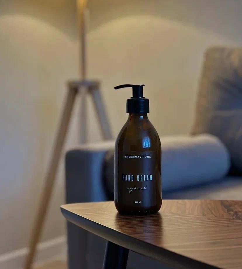 Крем для рук МЕД И СЛИВА 250 мл