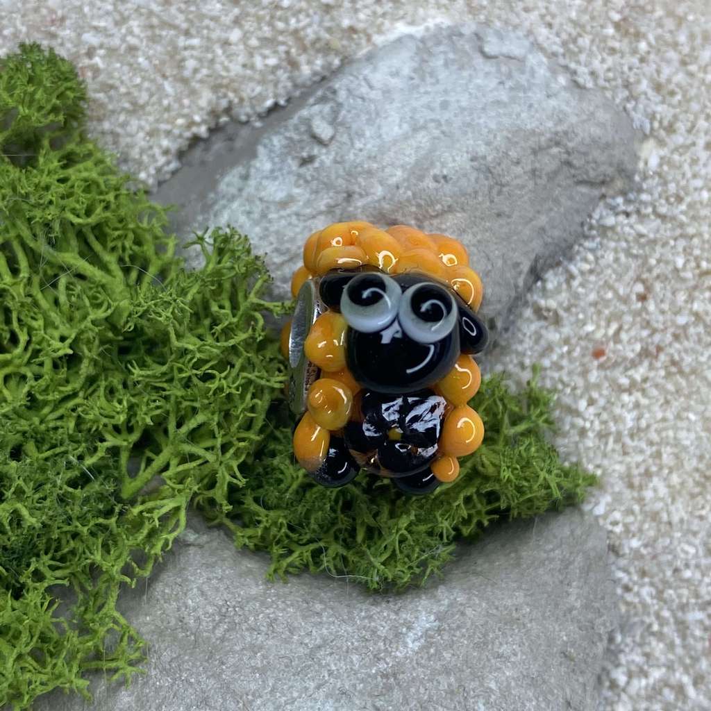 Sheep 4 Pumpkin with black flower