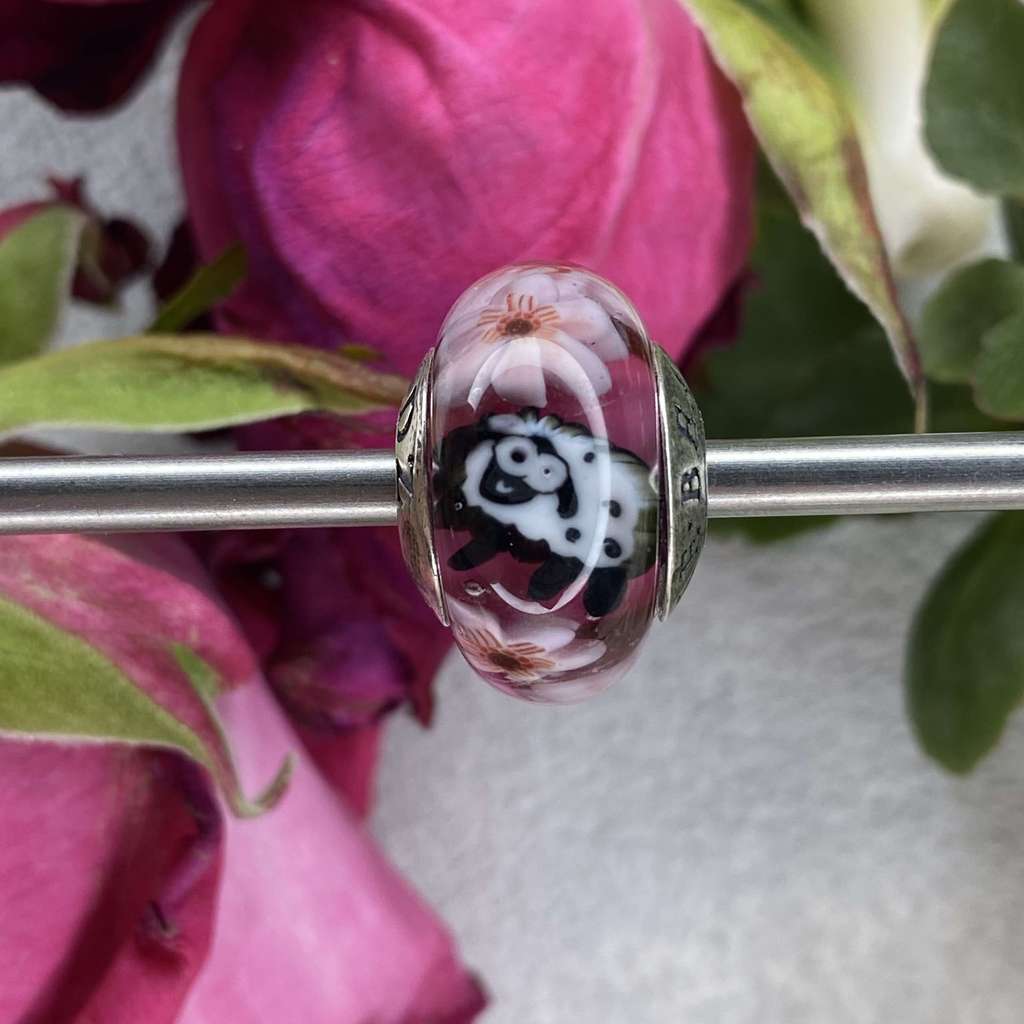 AQUARIUM  5 sheep cherry blossom on hot pink