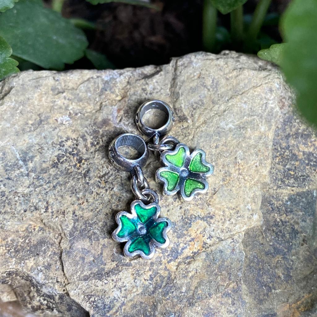 MTO Clover  Dangle with enamel