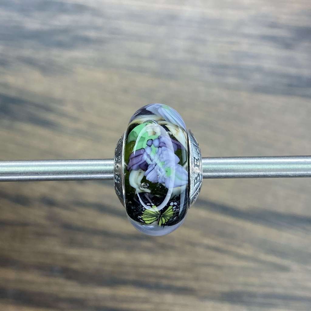 Sun AQUARIUM 12 purple May on bottle green