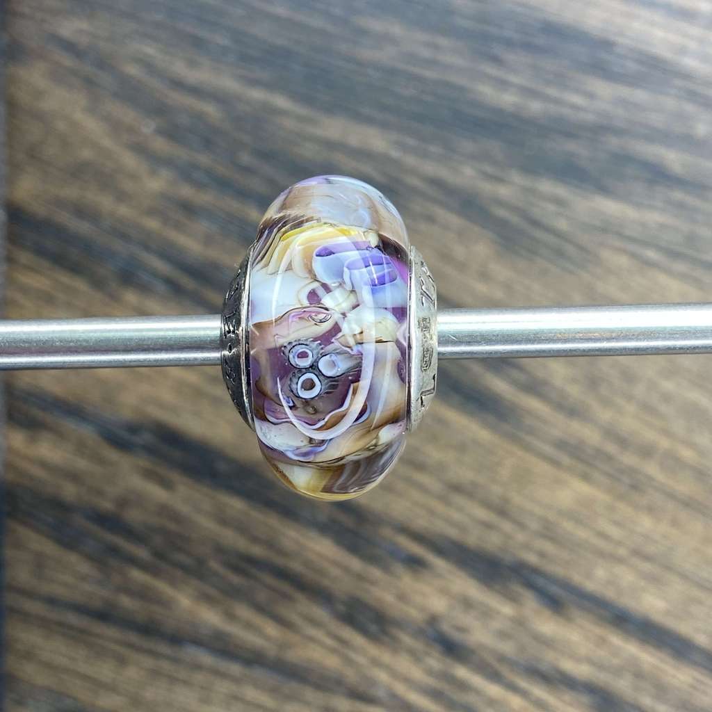 Sat AQUARIUM 13 adorable plum