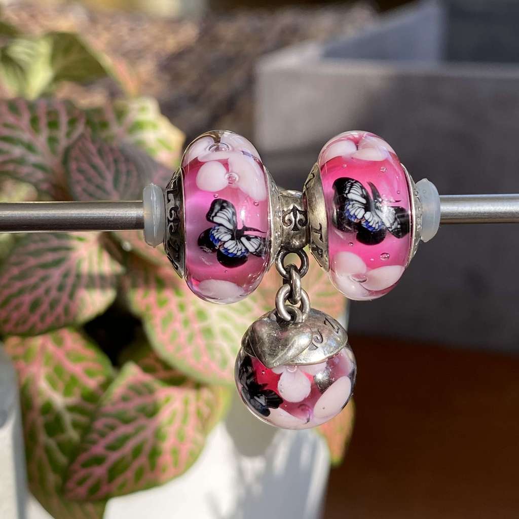 37 Sunday AQUARIUM bead and dangle full set