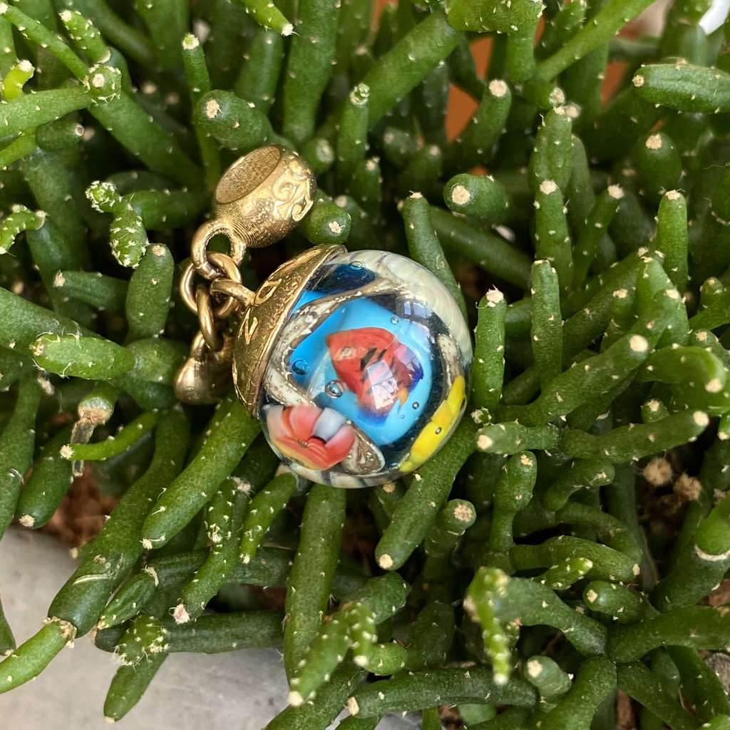 34 Sunday AQUARIUM Dangle gold