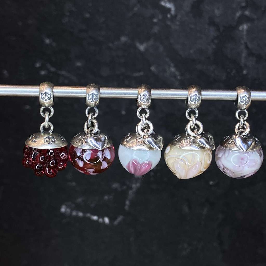 DANGLES SUNDAY Row 28