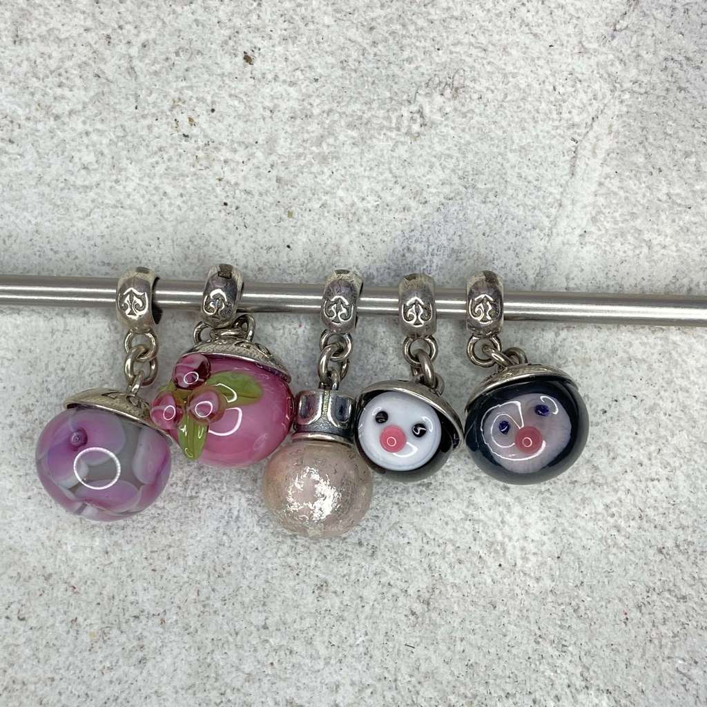 Live December DANGLES Row 12