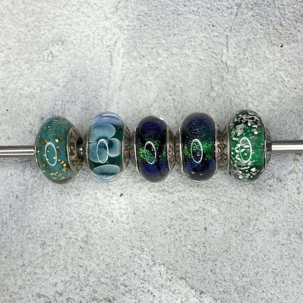 Live December Row 49