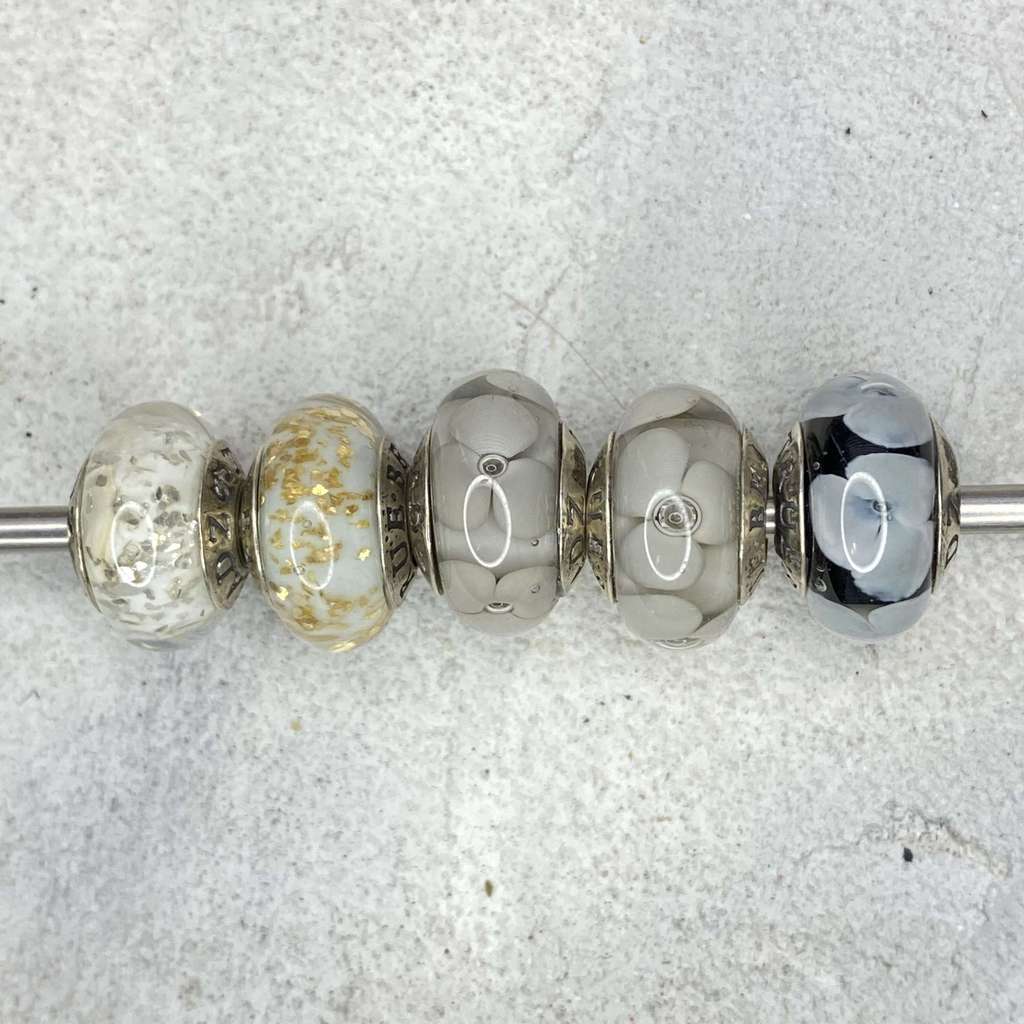 Live December Row 33