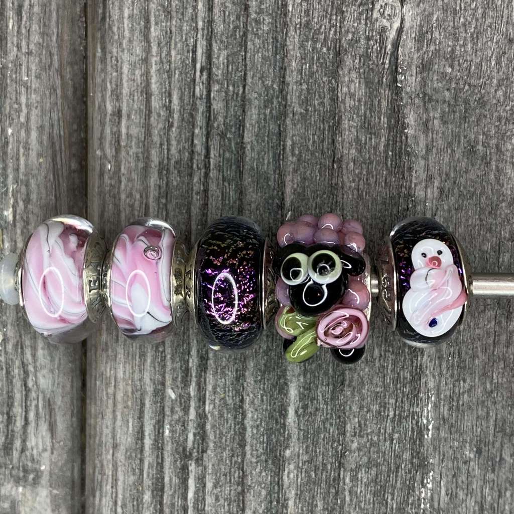 Live Black Friday Row 32