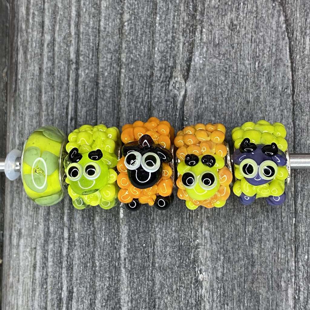 Live Black Friday Row 27