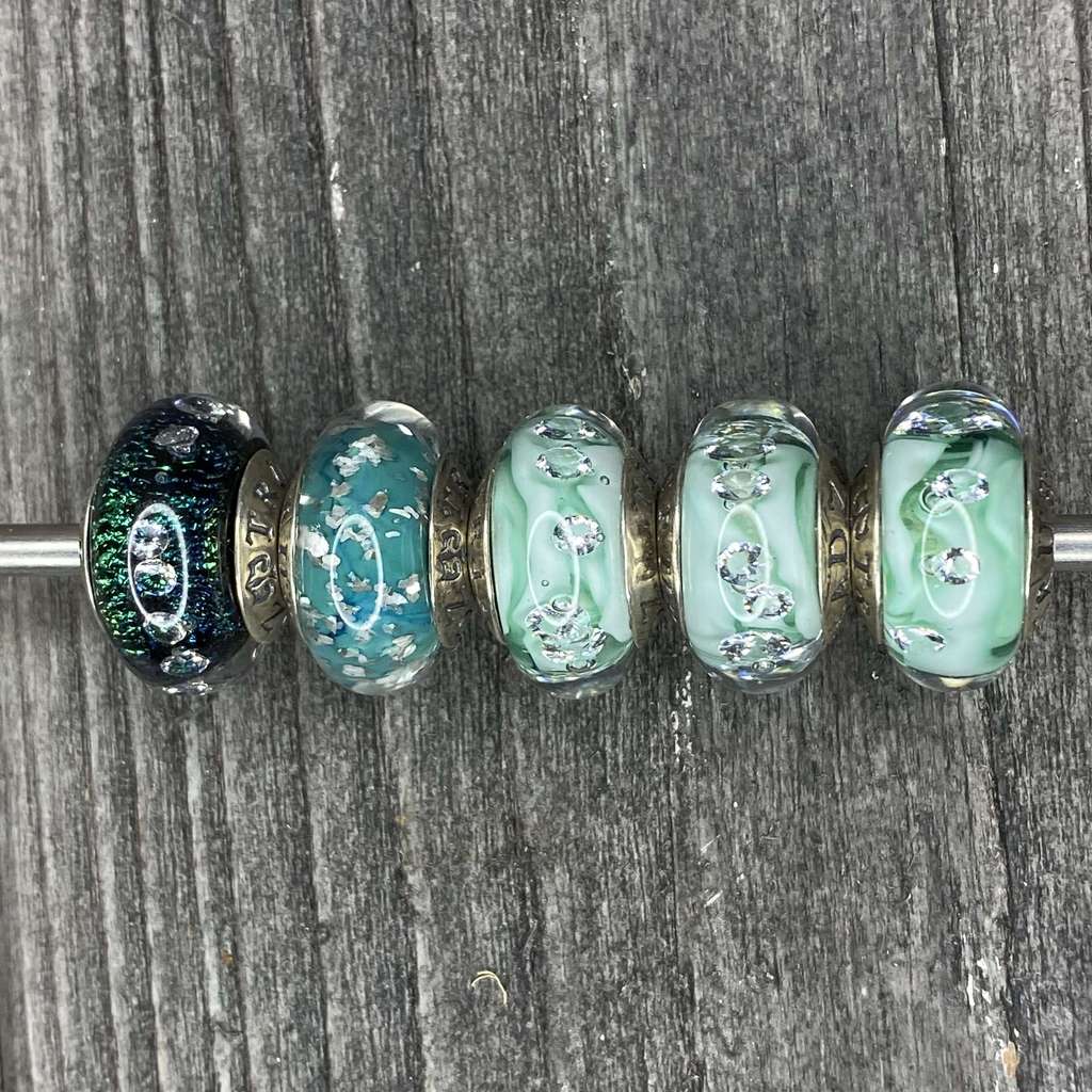 Live Black Friday Row 16