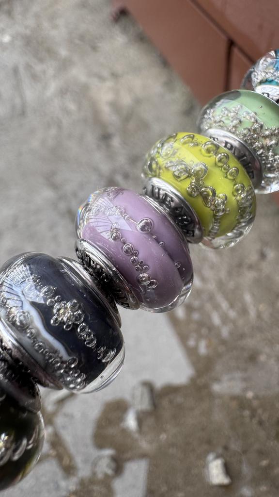 Surf mto bead (lines of bubbles)