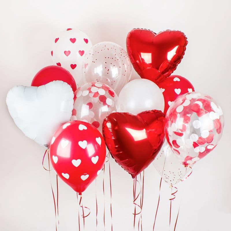букет шаров с красными сердцами