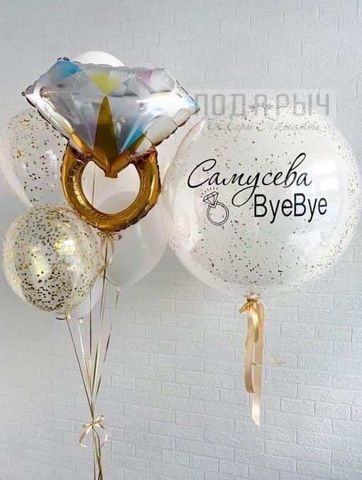 фотография гелиевые шары на фоне белой стены на девичник