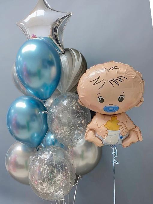 Композиция  на выписку мальчика из гелиевых шаров