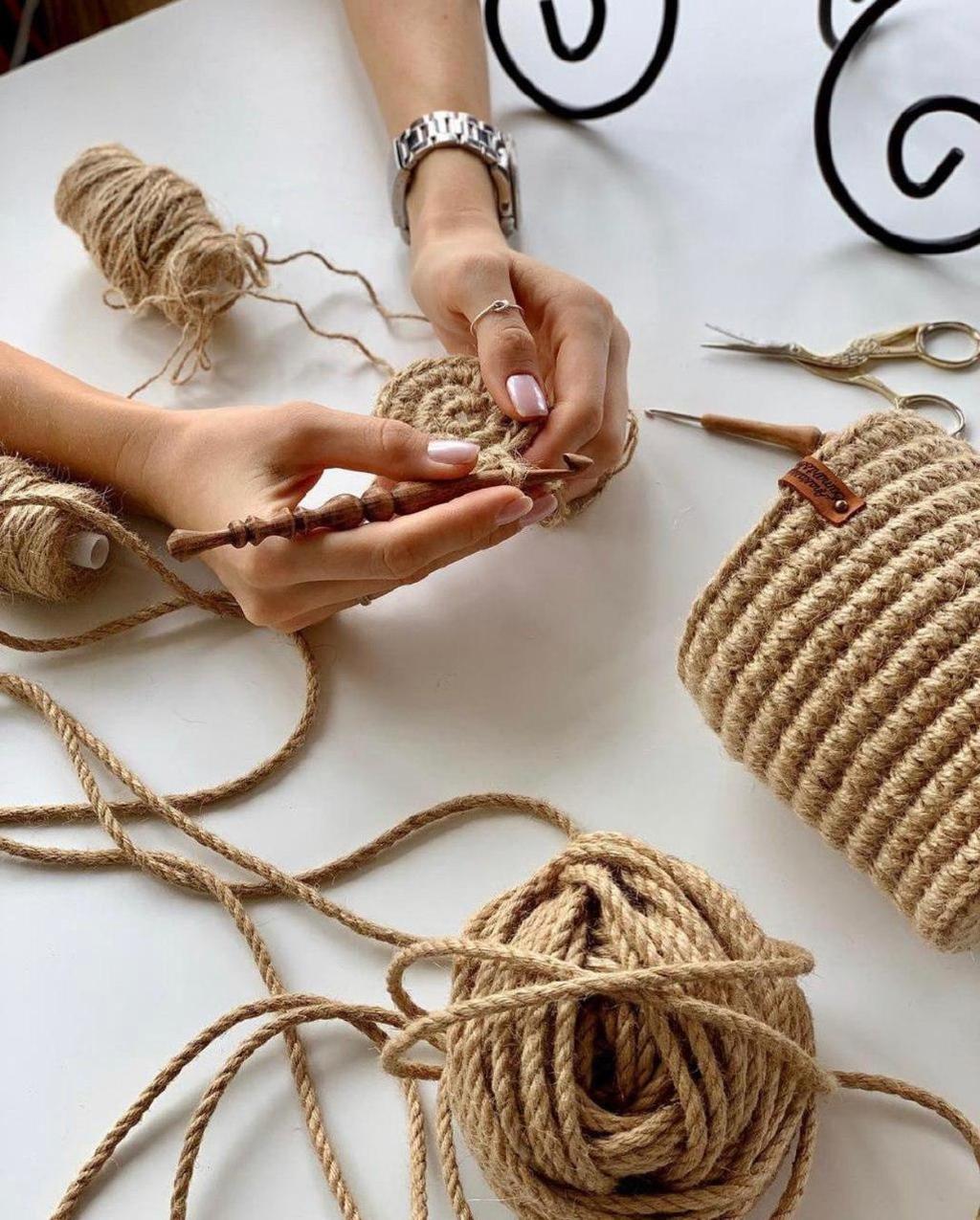 Соединение при вязании поворотными рядами крючком