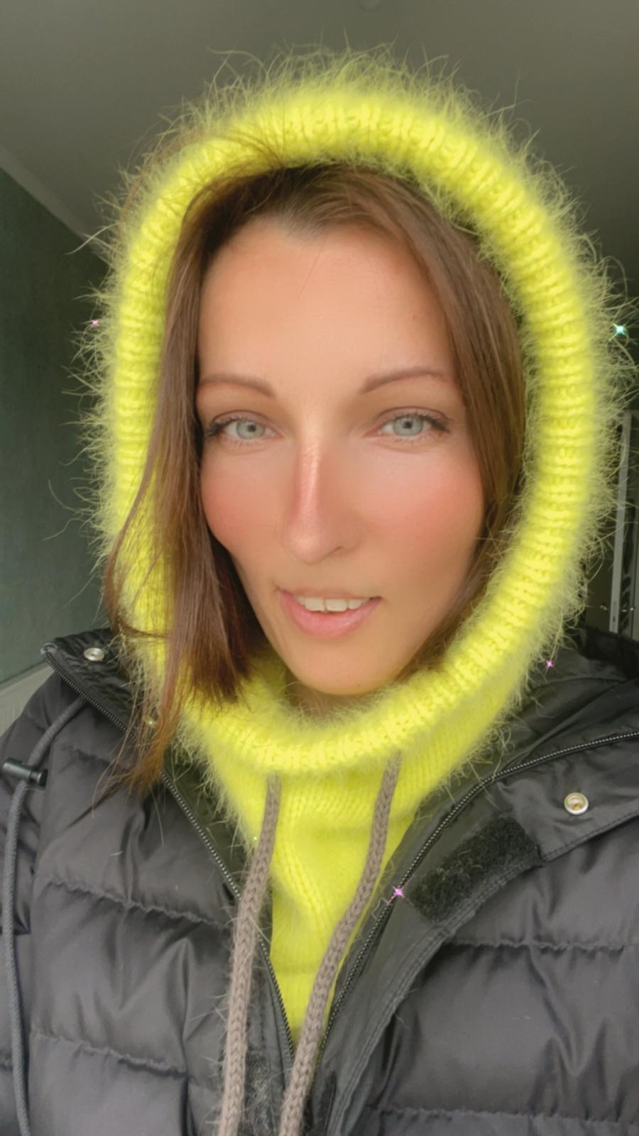 Пушистый базовый капор «Lovely с уголком»