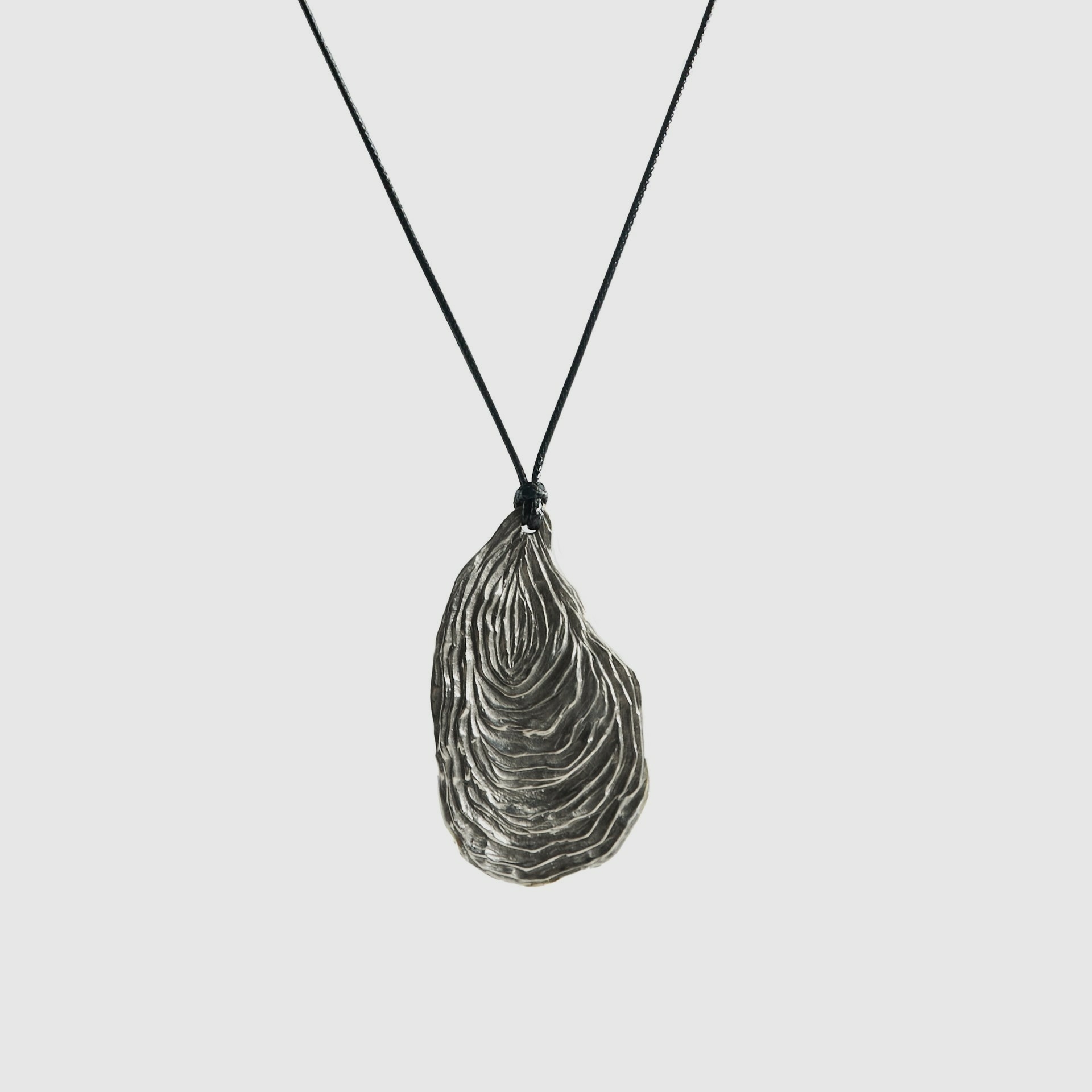 Подвеска  Oyster (white)